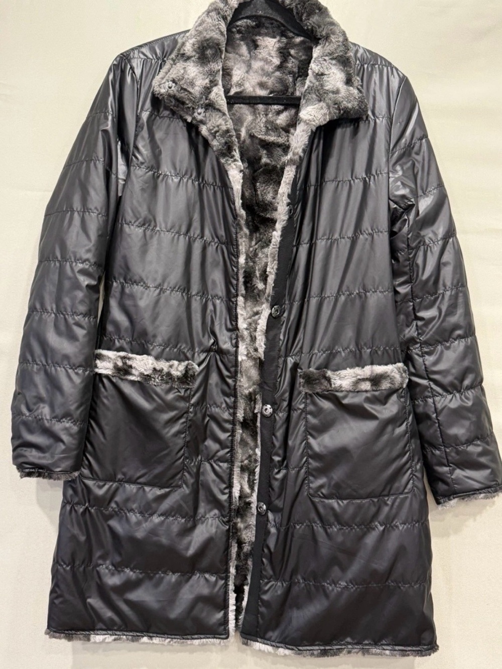 Via Spiga Women's Faux Fur Animal Print Mid-Length Coat Button Pockets M Gray - Picture 7 of 11